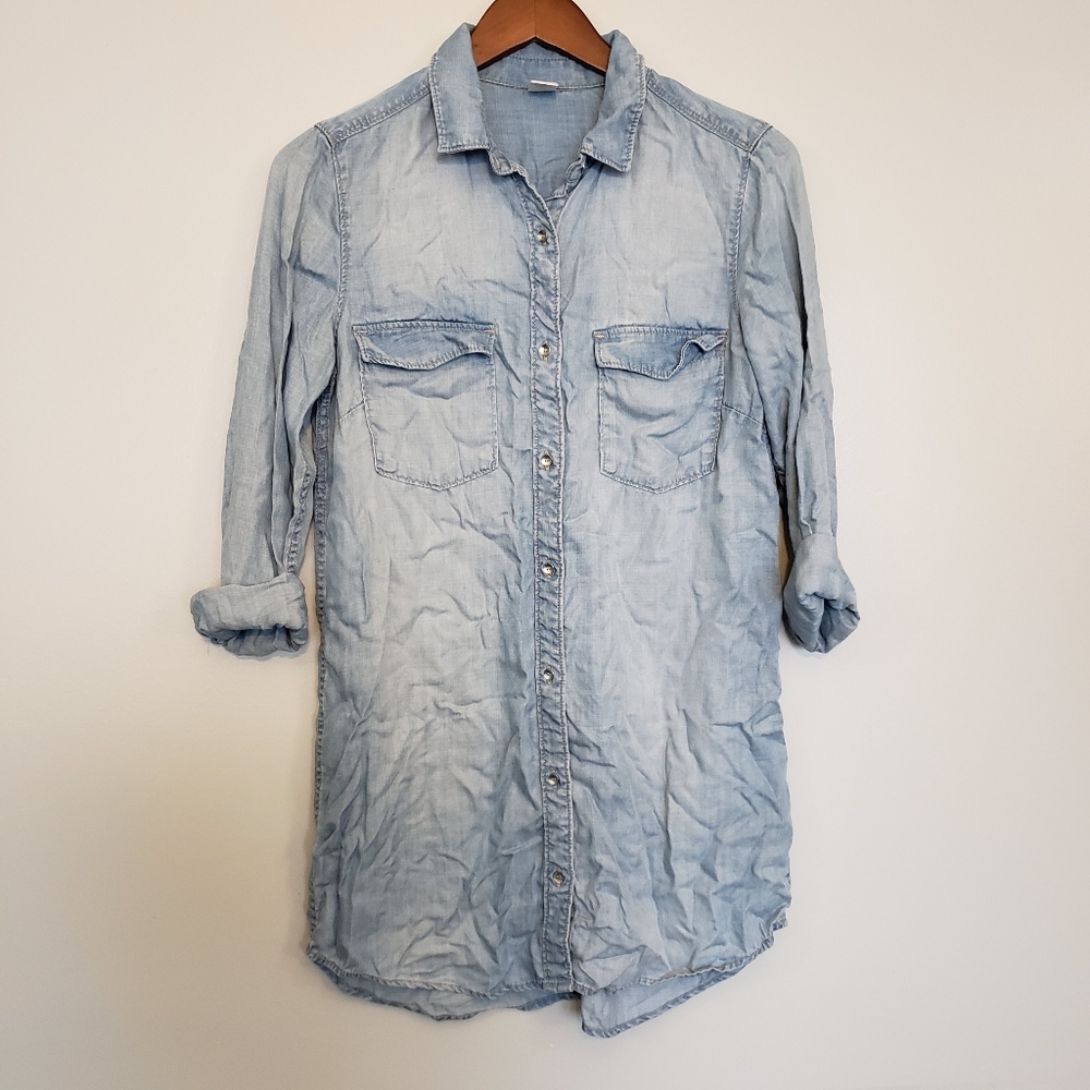 ⭐&Denim Denim Light Wash Button Up Tunic Top